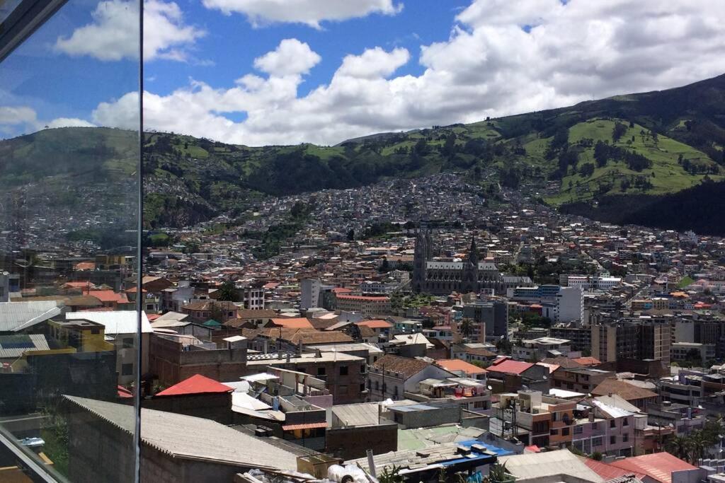 Panoramic View Of Quito Historic Center. Exterior photo